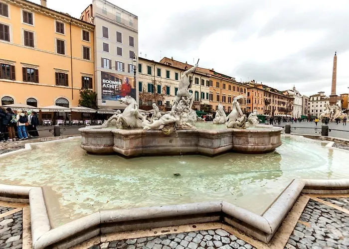 Navona Artist 8 * Рим